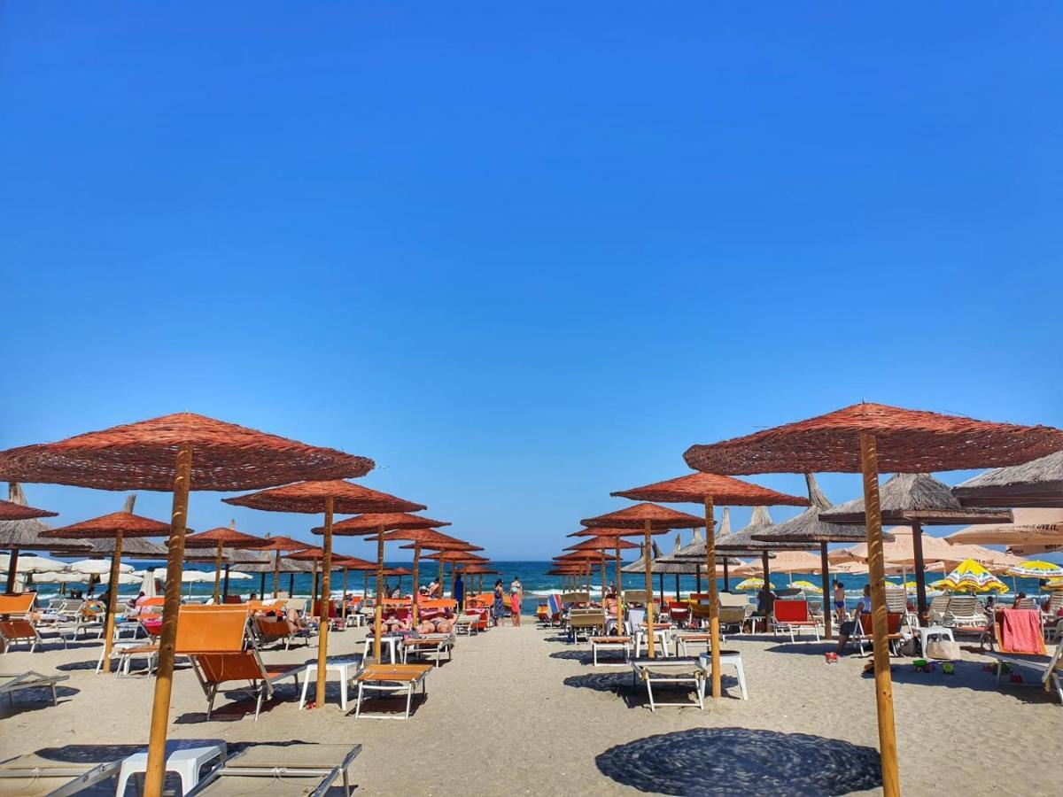 Top View Mamaia Extérieur photo